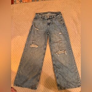 Arizona Jean Company Light Blue Distressed Women's Straight Leg Jeans